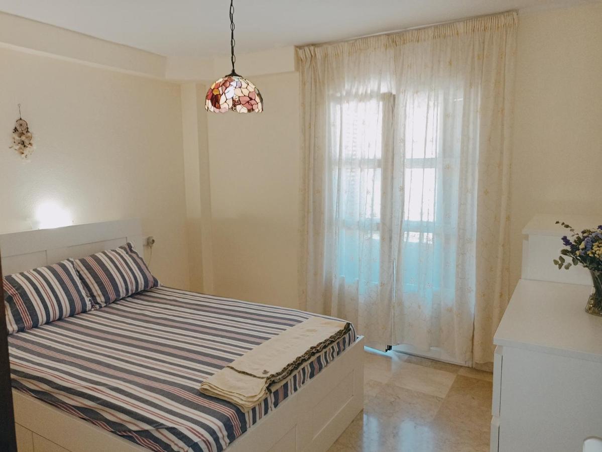 Confortable Habitacion Centrica En Piso Privado Málaga Kültér fotó