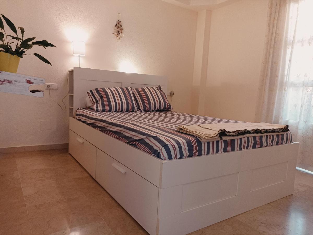 Confortable Habitacion Centrica En Piso Privado Málaga Kültér fotó