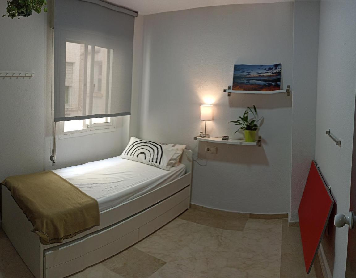 Confortable Habitacion Centrica En Piso Privado Málaga Kültér fotó